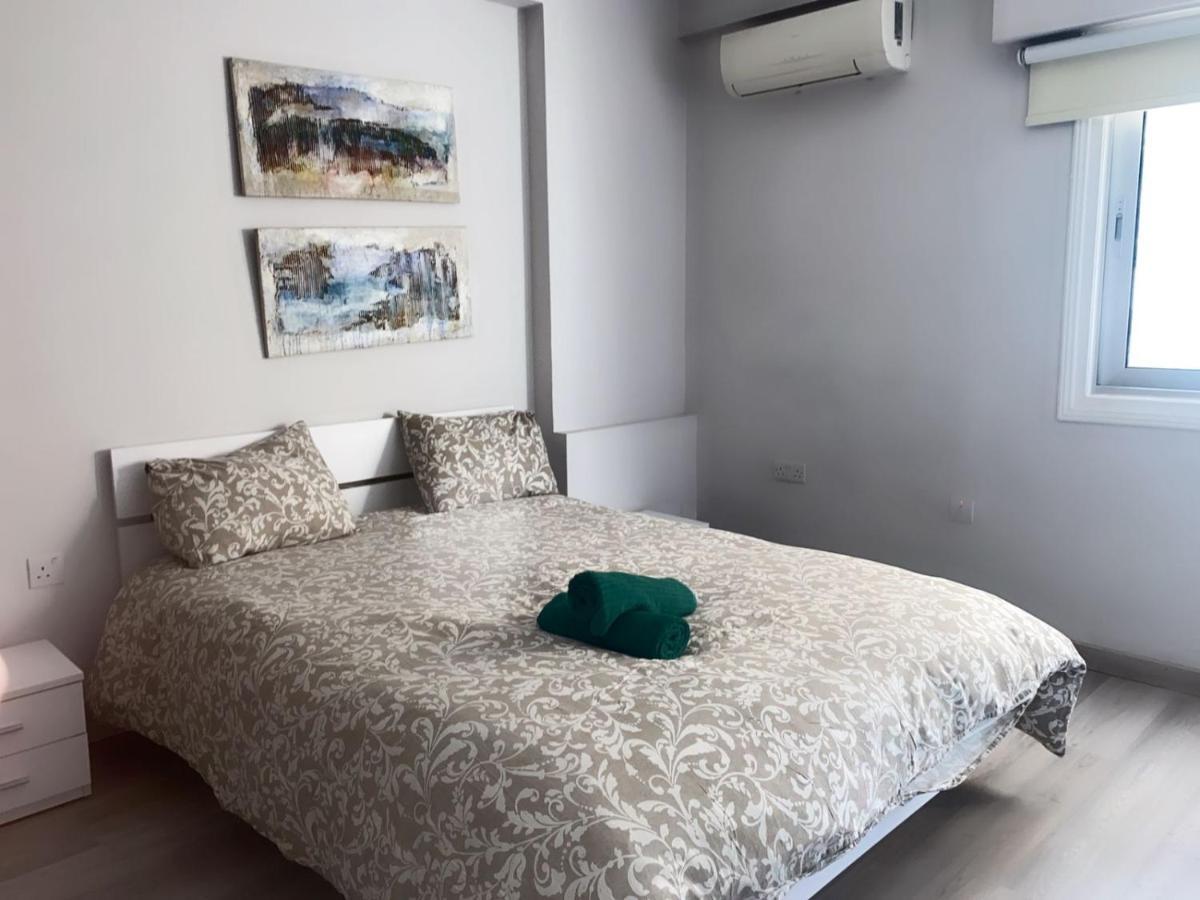 Paradise Promenade Apartment, 2Min Distance From Larnaca Marina Ngoại thất bức ảnh